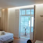 Le Premier Bed & Breakfast
