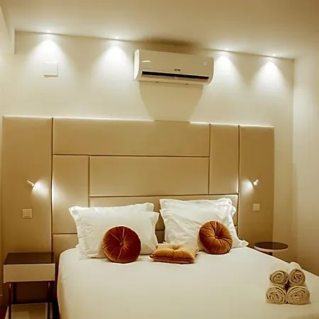 לינה וארוחת בוקר Le Premier ליסבון