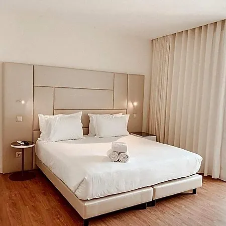 Le Premier Bed and Breakfast 3*